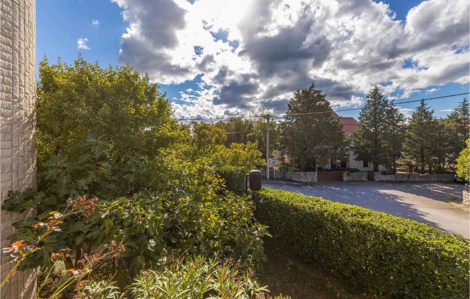 Nice Apartment In Jadranovo With Kitchen מראה חיצוני תמונה